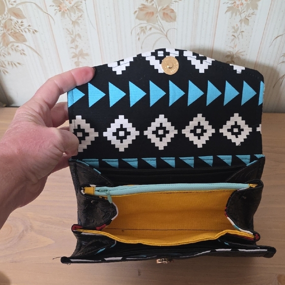 Homemade Black Embossed Wallet - Picture 3 of 7